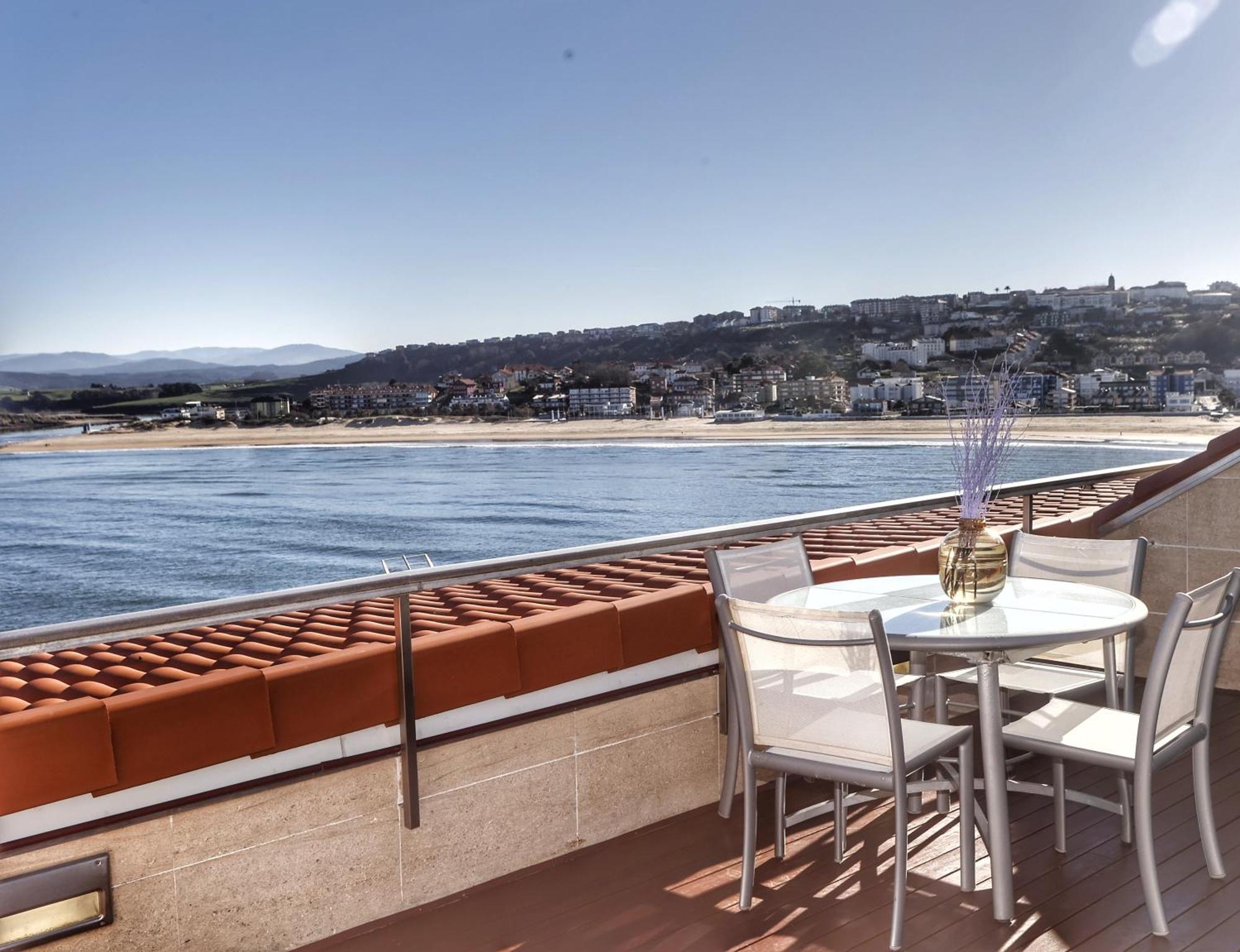 Apartamento Piso sobre mar junto al Faro de Suances Exterior foto